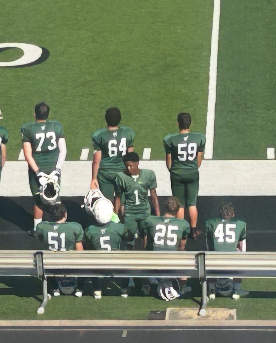 LandonR2029's tweet image. Beat haysville Campus 32-6. 

Whole bunch of tackles today ✔️ 
Team looked good today ✔️ 
Defense played lights out ✔️ 

#derbyks #derby #highschoolfootball #linebacker #LB