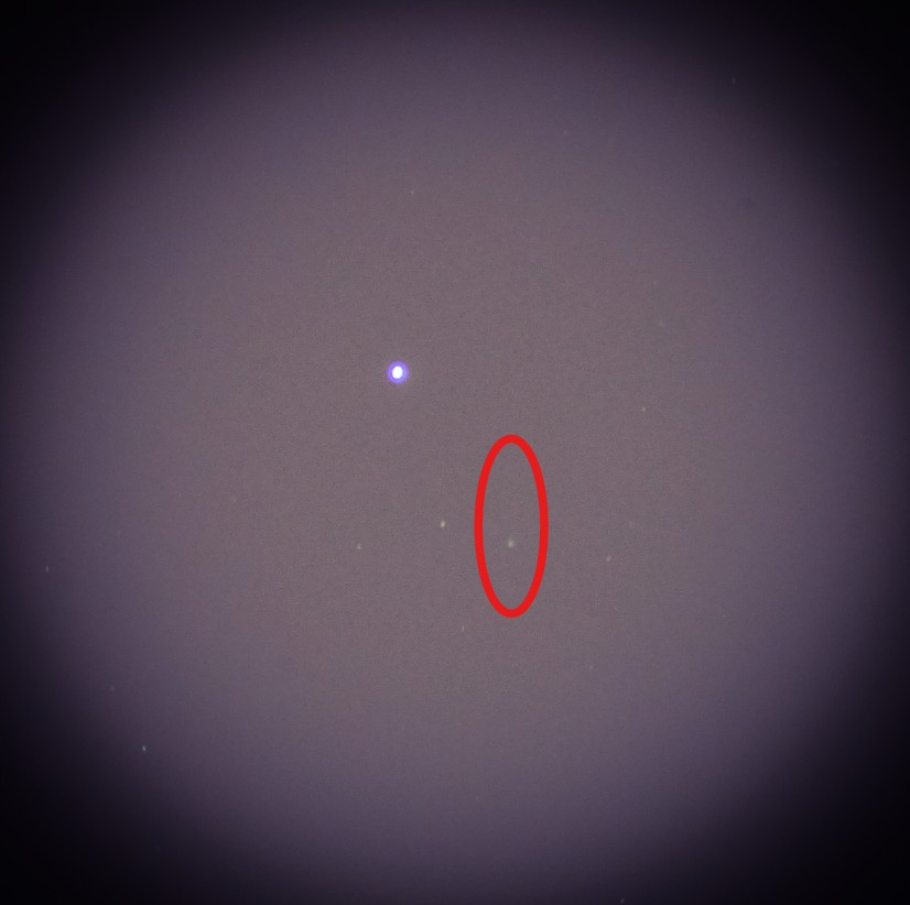 OvniChile1's tweet photo. 🌌 Intento 3: El cometa C/2025 R2 (SWAN) sigue muy débil, pero ya se ubica cerca de Alpha Virginis (Spica) en Virgo 🔭✨
¡Binoculares o telescopio recomendados! 👀☄️
#Astronomía #CometaSWAN #C2025R2 #Virgo https://t.co/C5g05QbZNQ