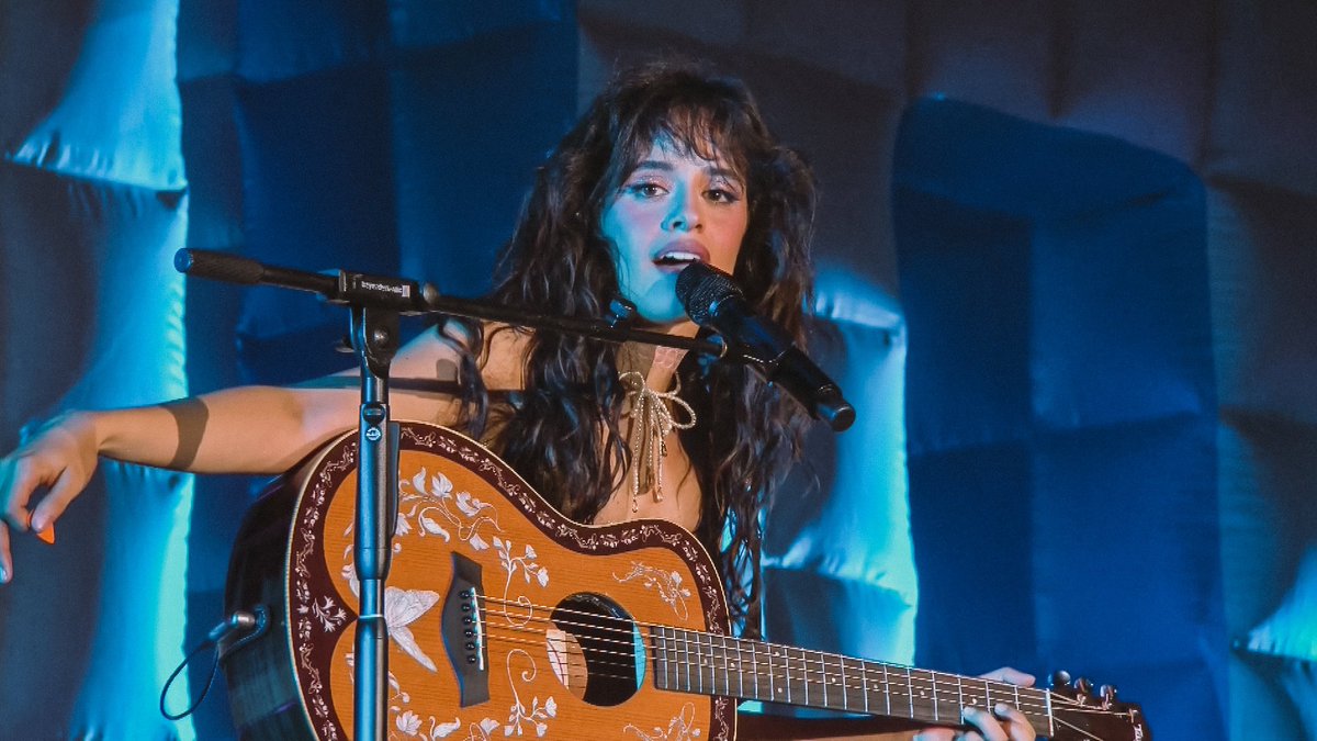 camila cabello pics 🦋 (@cabellopicsbr) on Twitter photo 