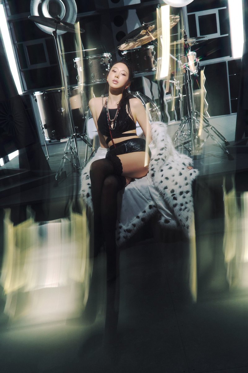 uchinangaeri's tweet photo. They say the heart never lies, and I swear I can almost hear yours racing every time you lay your eyes on me. Whatever it is, I see it, I feel it, and it makes everything around hum just a little louder, like the whole world is in on a secret we haven’t dared to name yet. https://t.co/u2ZLyOpUcn
