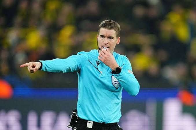 🏆👉  Juventus vs Borussia Dortmund Match Officials
UEFA Champions League / League Phase / 
Matchday 1

 🗓️  Date: Tuesday 16 September 2025
🏟️   Stadium: Allianz Stadium, Turin, Italy
⏲️  Time:  21:00

Referee: François Letexier FRA.
Assistant Referee 1: Cyril Mugnier FRA.