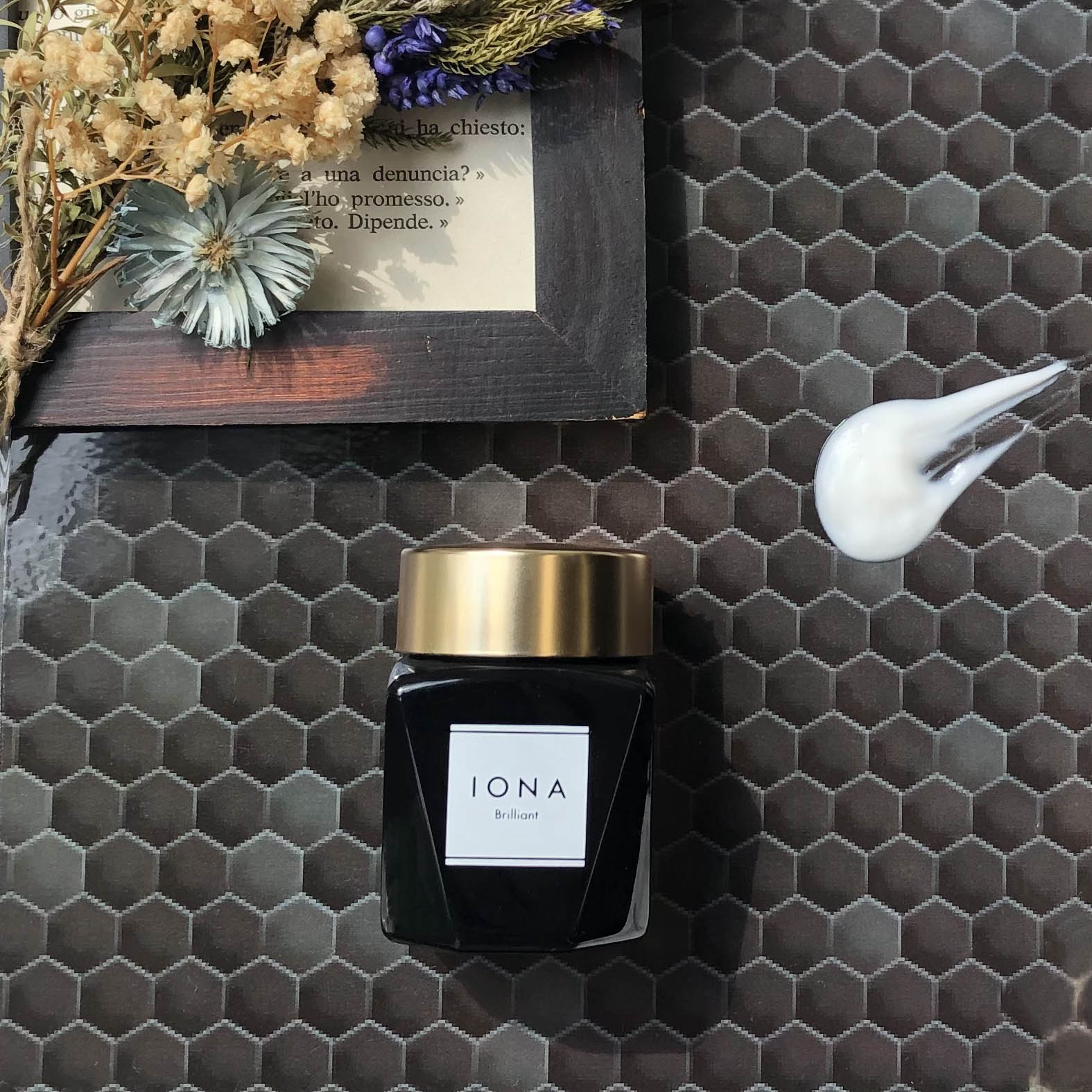 IONA ローション・エマルジョン・クリーム IONA IONAイオナ トリートメントエマルジョン（乳液） 100mL