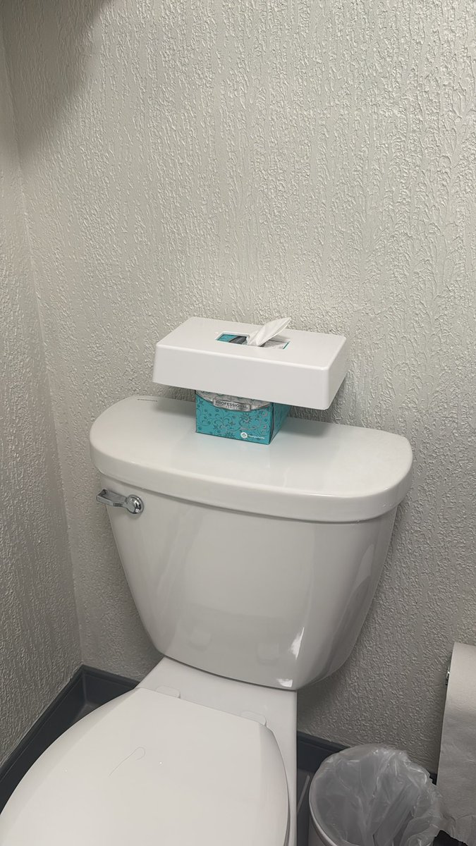 bwnft3's tweet image. @HiltonHotels i can at least appreciate the effort. #diamondstatus