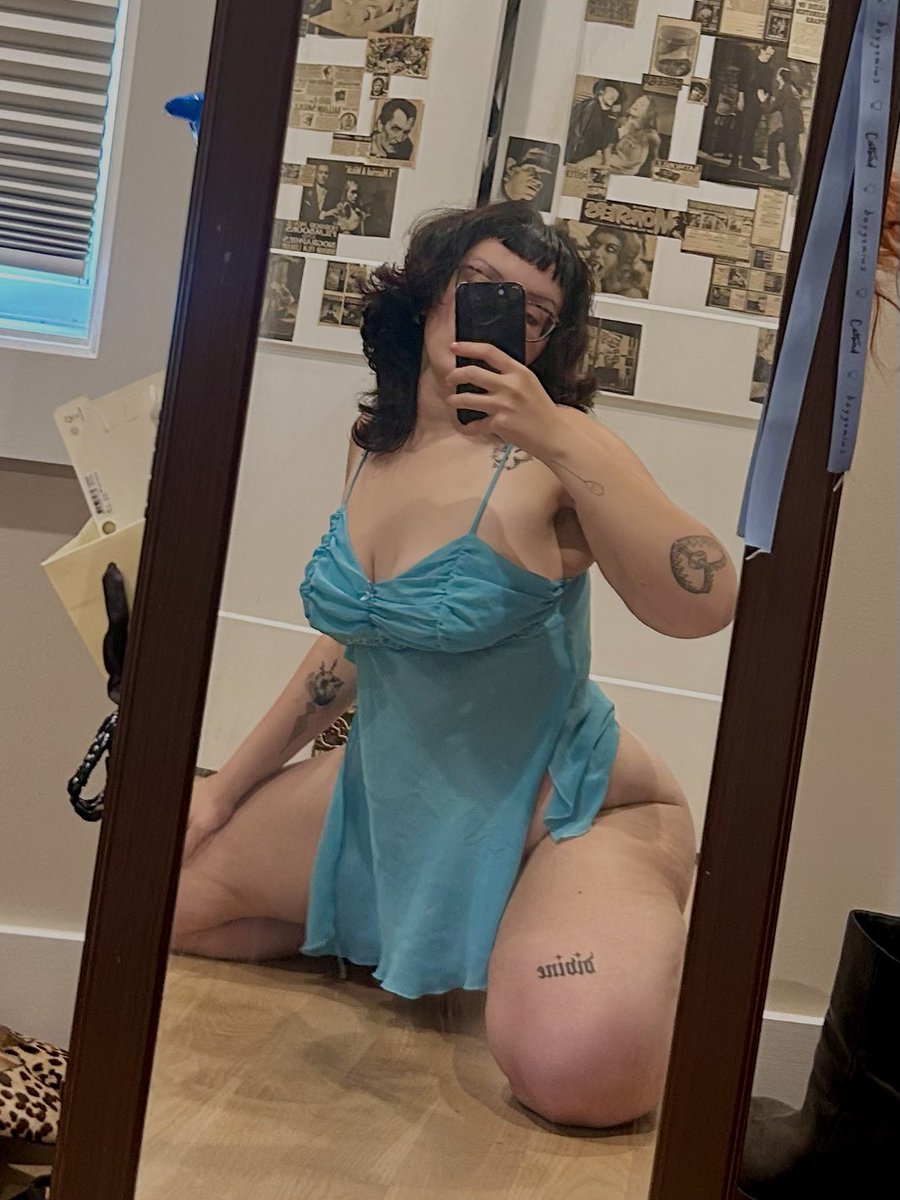 holyhedonism's tweet image. got a case of the mondays 🩵