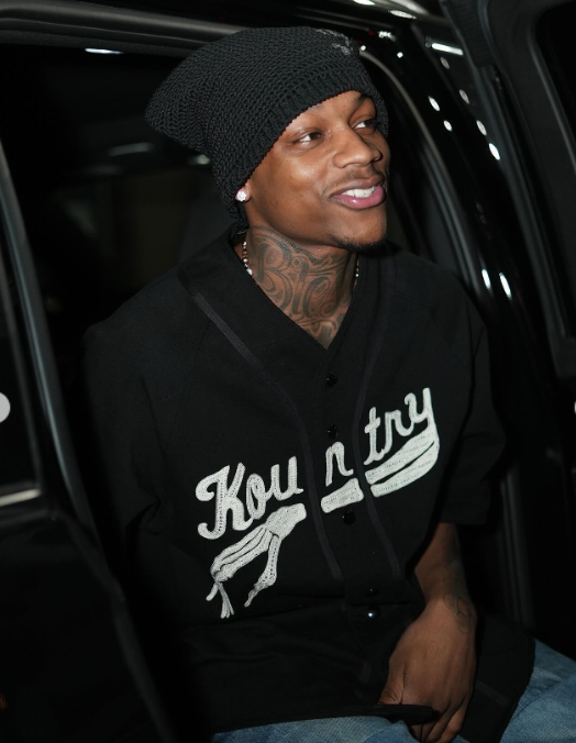 ive never seen somebody publicly supports kai more than TYLIL .