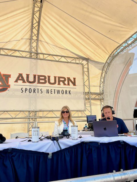 LindsayHCline's tweet photo. Great time talking about Build Giants Alabama with @BritBowenAU on @AUSportsNetwork! https://t.co/sOAnMc18pl