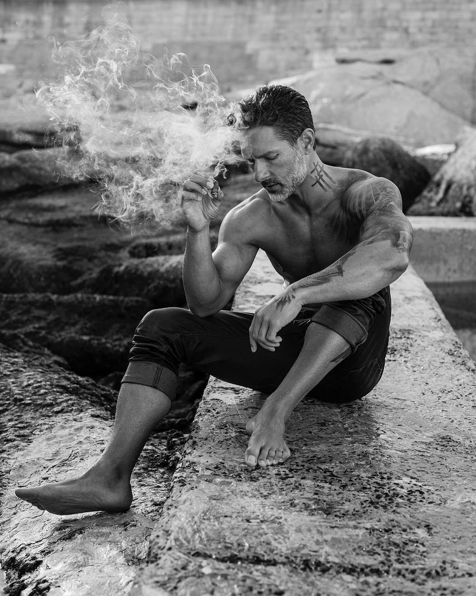 FinleyCameronRP's tweet photo. #MCM #MCE #MCA #MCF I can't let a Monday go by without giving a crush to my handsome as fuck boss @BrianHollowayRP.  I know there are quite a few ladies who have a crush on the boss. But I get the priviledge of getting to spend plenty of time with him outside of work and I love~ https://t.co/MfKtkO6YKl