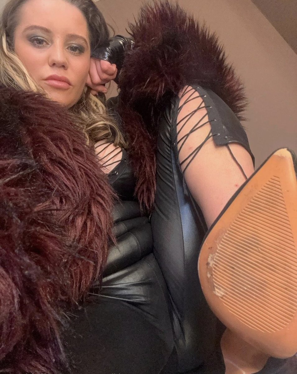It’s 2am. Your wife is asleep. Your dick is locked. Your wallet isn’t. Send.