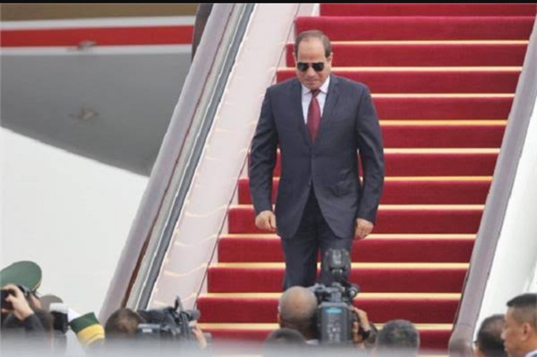 الا يعلم الاغبياء
ان خروج المعتقلين معناه نهاية السيسى
كذالك ارتفاع الاقتصاد
كذالك رد الارض المباعه
كذالك إعانة غزه 
كذالك تطوير الجيش 
كذالك عقاب الضباط المتورطين فى جرائم

ايها الاغبياء
هو بين امرين
إما تمكين العداله فى الداخل
وفيها نهايته
او قطع يد الفساد الخارجى
وفيها نهايته