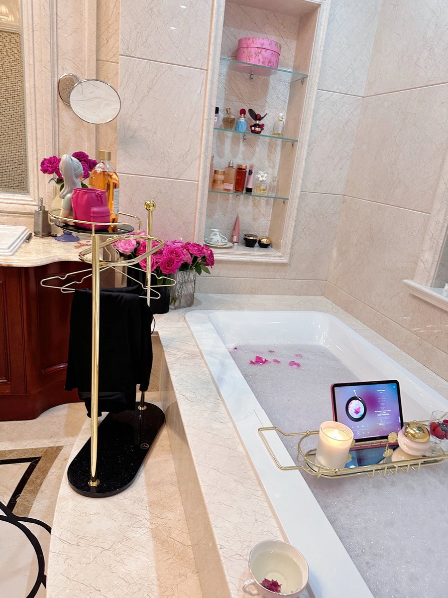 RawBeautyMusic's tweet photo. Relax. Refresh. Recharge. 🌸 https://t.co/NFyIChQ2Uo