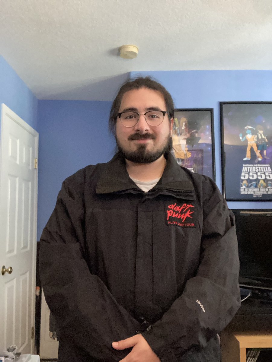 Wub_2's tweet photo. Alive 2007 crew jacket https://t.co/cw5zQCtRZP