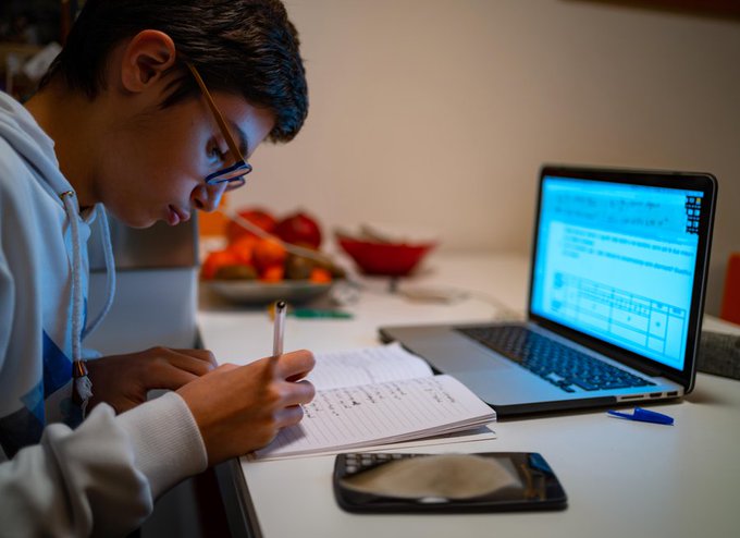 تعليق الدراسة الحضورية في نجران وخباش وثار وحبونا وبدر الجنوب ويدمة #معكم_باللحظة 