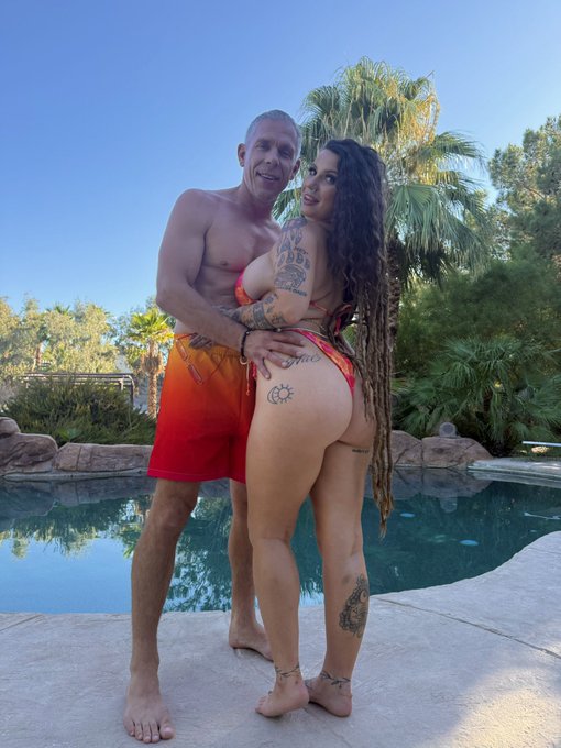 2 pic. matching for @Brazzers with the king @MickBluexxx ❤️&zwj;🔥✨ https://t.co/laJK9I506W<a class="tags" href="/tag/brazzers">@brazzers</a><a class="tags" href="/tag/mickbluexxx">@mickbluexxx</a><a href="/tag/goonathon"class="tags"><span>#goonathon</span></a>