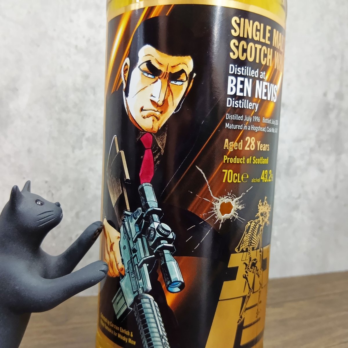 【本日抽選申込開始！】
#ゴルゴ13
ベン・ネヴィス1996

▼商品ページ
whiskymew.jp/items/2120101.…

ラベルのど真ん中には弾痕が…ゴルゴの仕業か？
今宵、貴方を撃ち抜き魅了する珠玉の一杯、『ゴルゴ13』に乾杯！

#ウイスキーミュウ #whisky