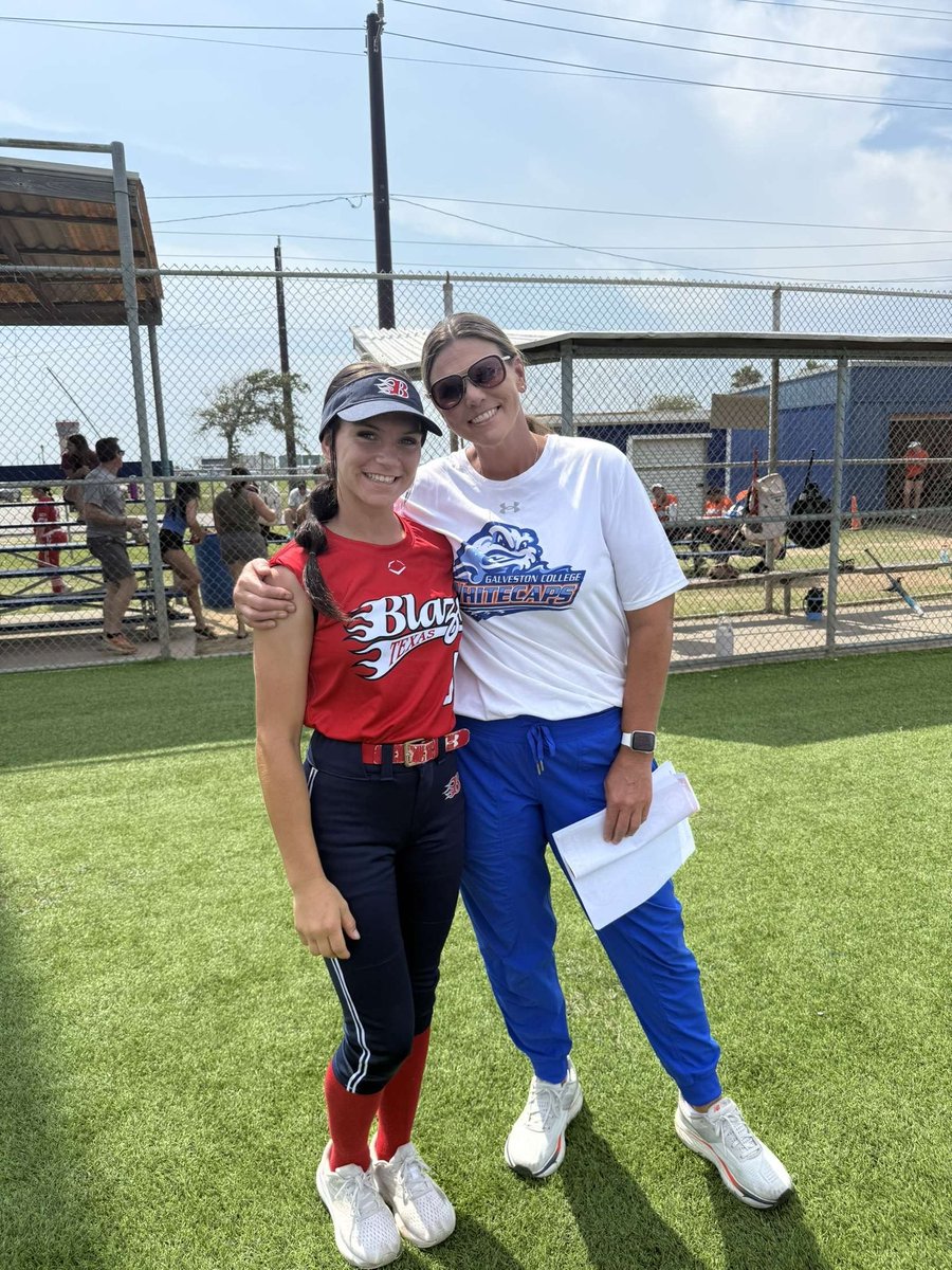 2027 Jordyn Bundick and 2027 Raelynn Pena absolutely smashed it at the Galveston College camp! Opportunities to train and work with such high level coaches is an amazing privilege. #letsgowhitecaps 
#JordynAndRaelynnTakeGalveston <a href="/GCWhitecapSB/">GC Whitecaps Softball</a> <a href="/Jordynbundick55/">Jordyn Bundick#5☆2027☆CF☆NCAA#2506623756</a> <a href="/RaelynnPena6/">Raelynn Pena</a>
