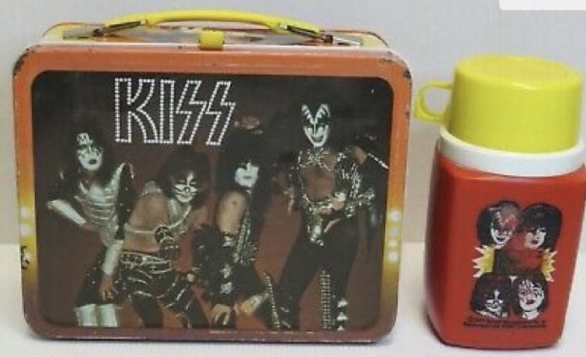 Shout out to all the 70s moms who didn’t puss out when their son asked for a motherfucking Gene Simmons lunch box.
