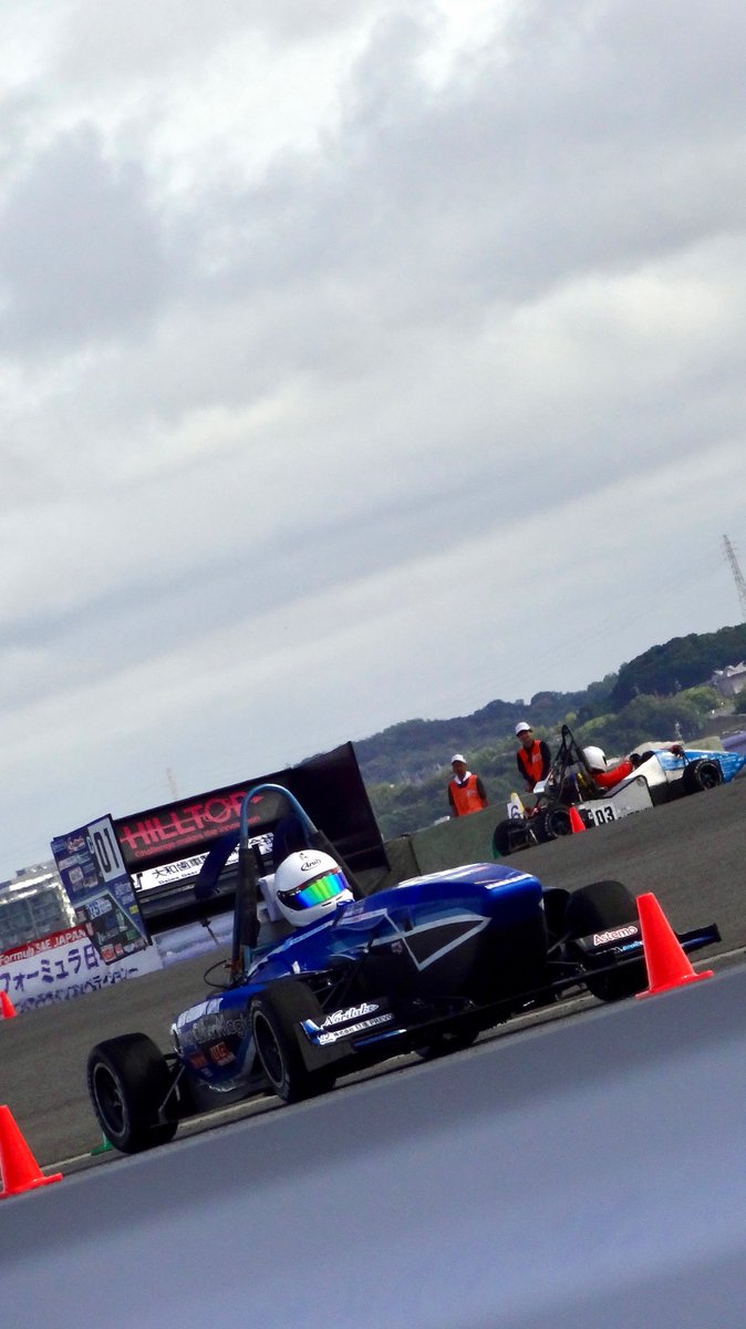 geminiすご
#学生フォーミュラ日本大会2025 
最初の2枚<a href="/ofrac_FSAE/">大阪大学フォーミュラレーシングクラブ ”OFRAC”【大阪大学公認】</a> 
次の2枚<a href="/grandelfino_kit/">京都工芸繊維大学 学生フォーミュラ Grandelfino</a>