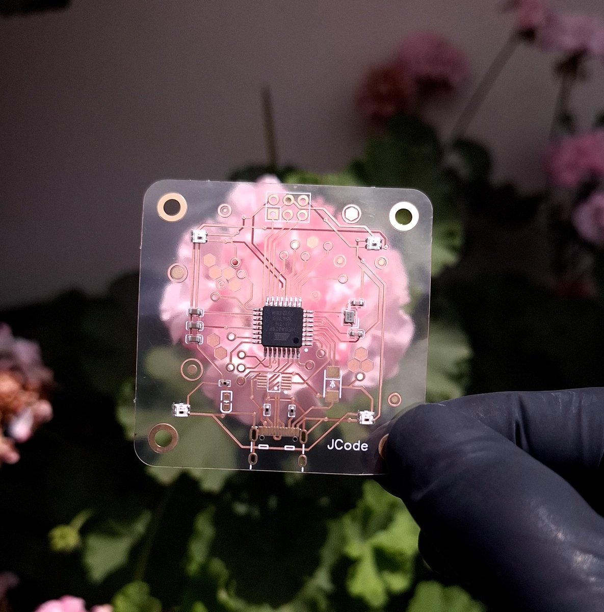 JLCPCB's tweet image. ✨ Check this out!
Our customers did outdoor photoshoot featuring a transparent Arduino Nano with an RGB-lit PCB 🌿
✔ High Optical Clarity – Up to 85% light transmittance for stunning visual effects.
🎁 Grab a $10 coupon for your transparent PCB here: shorturl.at/Ebhch