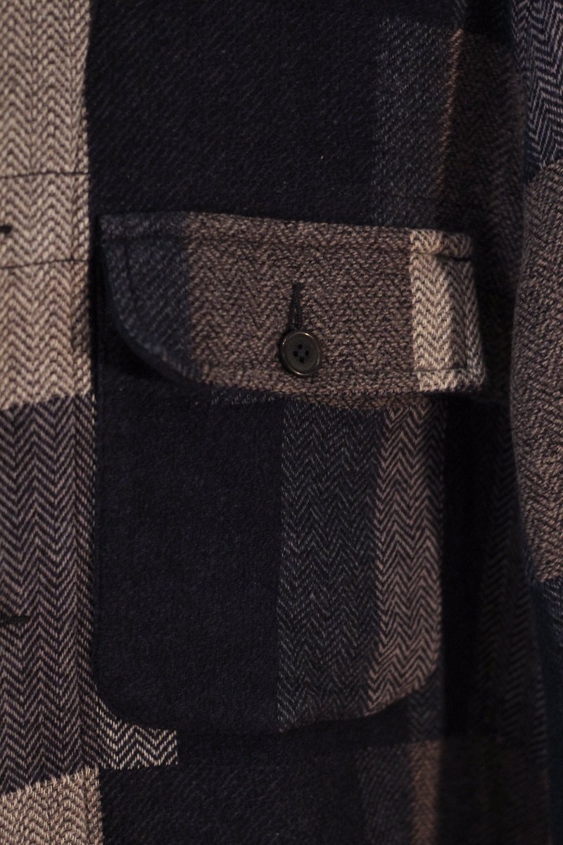 mspc_kyoto's tweet image. -2025AW NEW ARRIVAL-

【Universal Works】

◼︎ Japanese Patchwork L/S Tech Overshirt
No : 33162
Color : Navy
Size : M/L
Price : ¥44,176 (tax in)

#masterpiece 
#universalworks 
#京都河原町