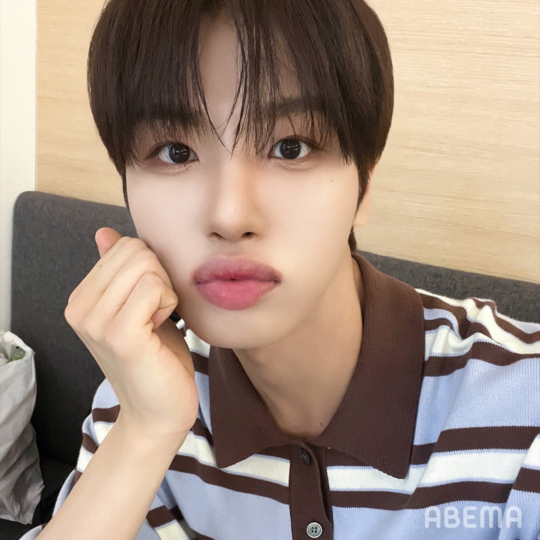 nSSign_ABEMA's tweet photo. 💛配信まであと1️⃣日💛
n.SSign 2nd ANNIVERSARY FANMEETING '2&amp;SSign' in JAPAN

【1部】9/27(土)よる7時~
【2部】9/28(日)よる7時~

⋱今日はヒウォンとカウントダウン🤍⋰

いよいよ明日から2日間！
楽しむ準備はできていますか？🥳

2周年を迎えたn.SSignを
COSMOみんなで応援しよう🪐✨
