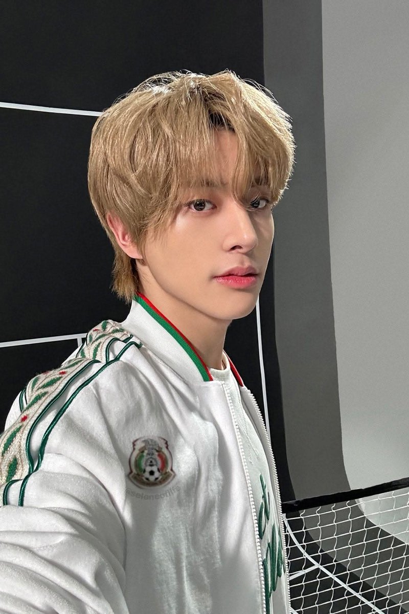 seleneoflife's tweet photo. No olvidemos cuando jake se puso la de la selección mexicana 🇲🇽 

Viva mexico cabrones !!!

#TEAM_MEXICO #ENHYPEN
#ENGENE_LATAM #JAKE https://t.co/pfX0wJOY8h