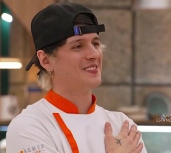 laboludadezelev's tweet photo. más que orgullosa de vos @christophervele con la cabeza en alto mi rey lo diste todo brillante increíble, lo hiciste espectacular demostraste la humildad y un gran corazón que tenés como persona nuestro chefsito siempre en toda con vos tqm. 🧡💪🏼
#TeamChristopher #TopChefVIP4 https://t.co/SMTG42GcU3
