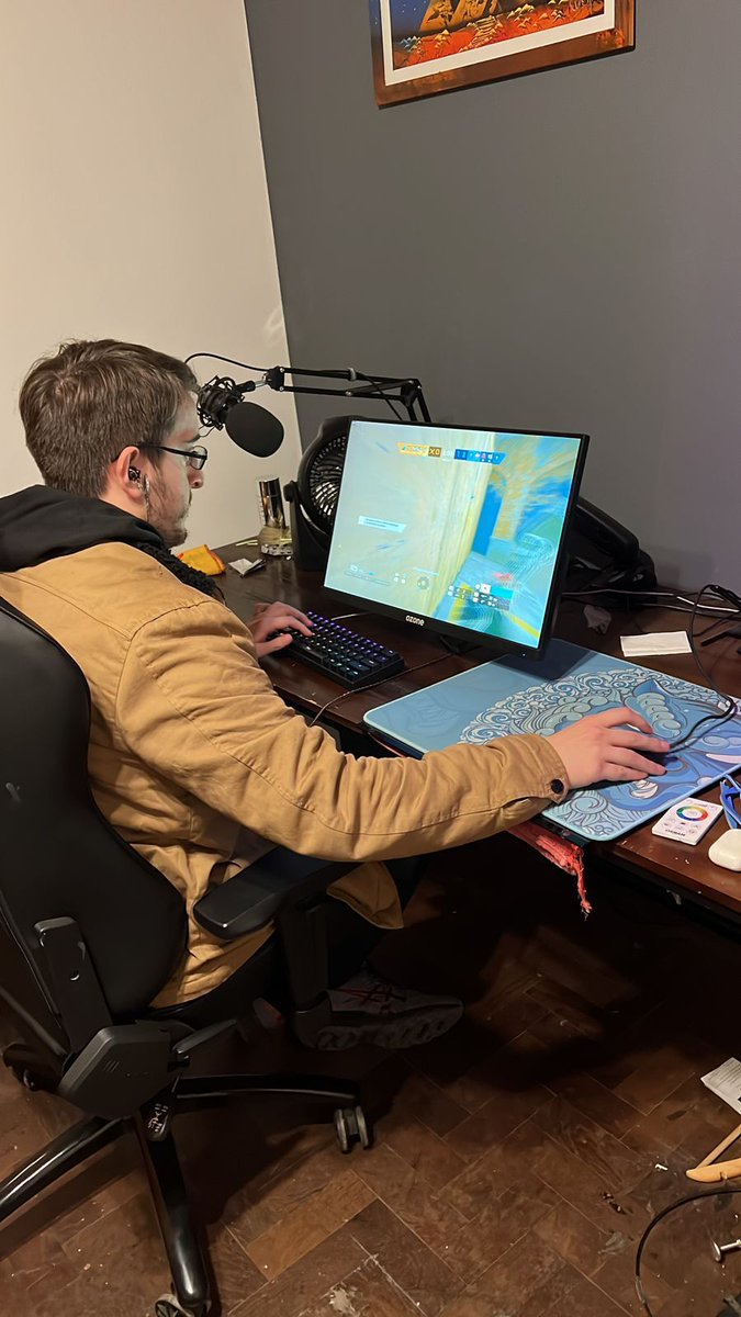 𝐅𝐠𝐒 tweet media