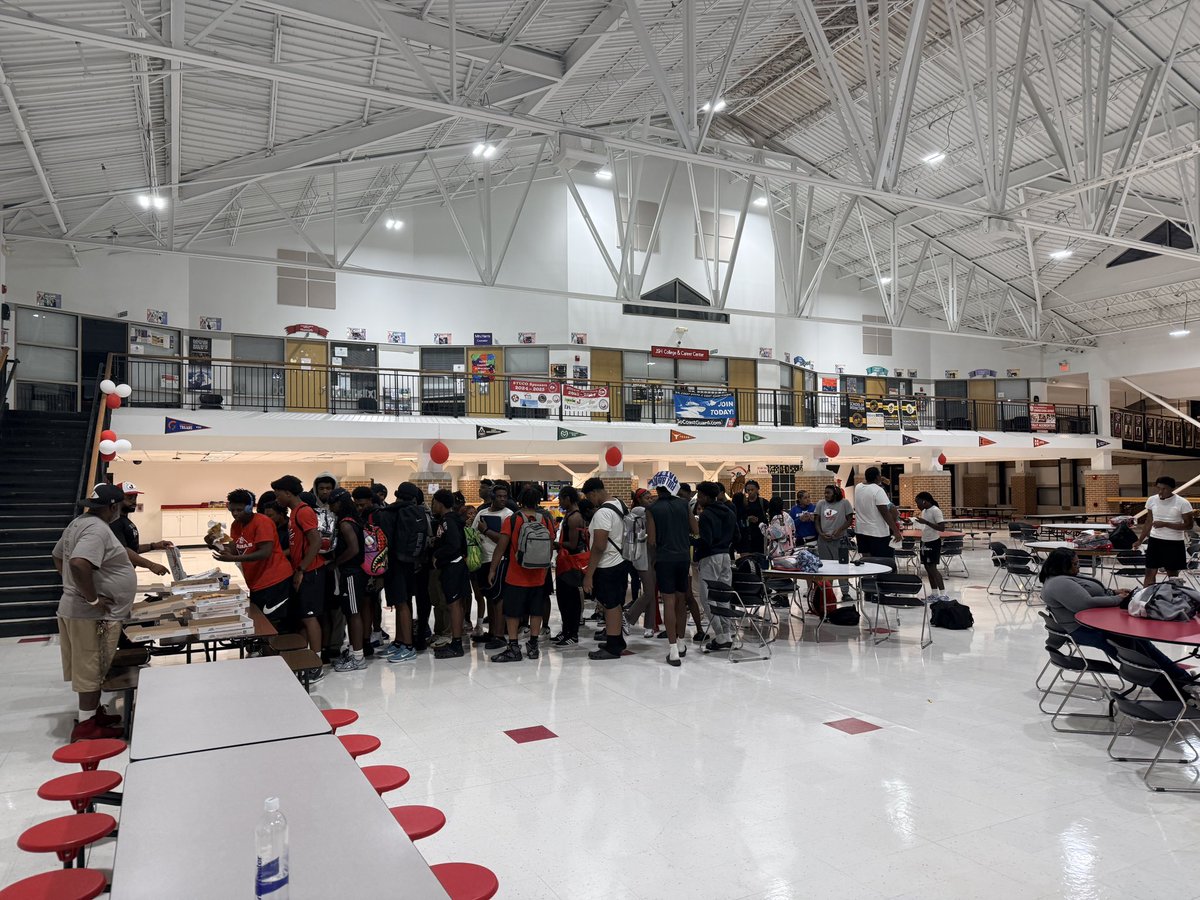 nextcollegeath's tweet photo. Great Recruitng seminar at Jennings High school tonight. https://t.co/JC93xifEG9