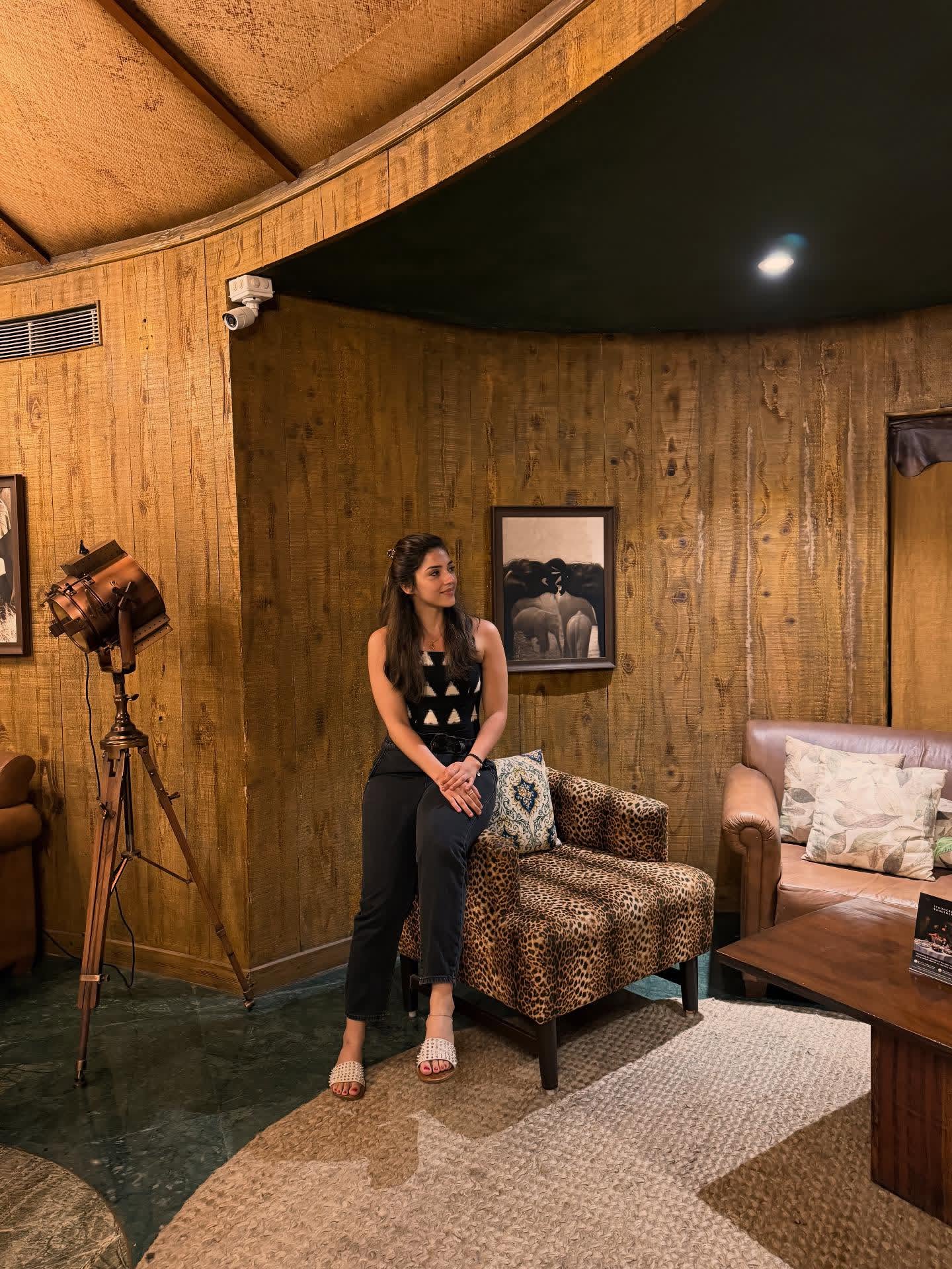 G07wK-HbQAAS5uu?format=jpg&name=large