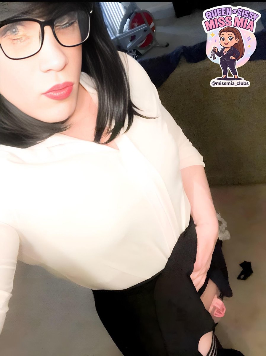 missmia__clubs's tweet photo. 😈  SMALL AND CUTE AND DENIED FOREVER 🤭🤭🤭🤭

{Sissy Michelle} 🔒🔒💗💗 https://t.co/s3YS0WMdGm