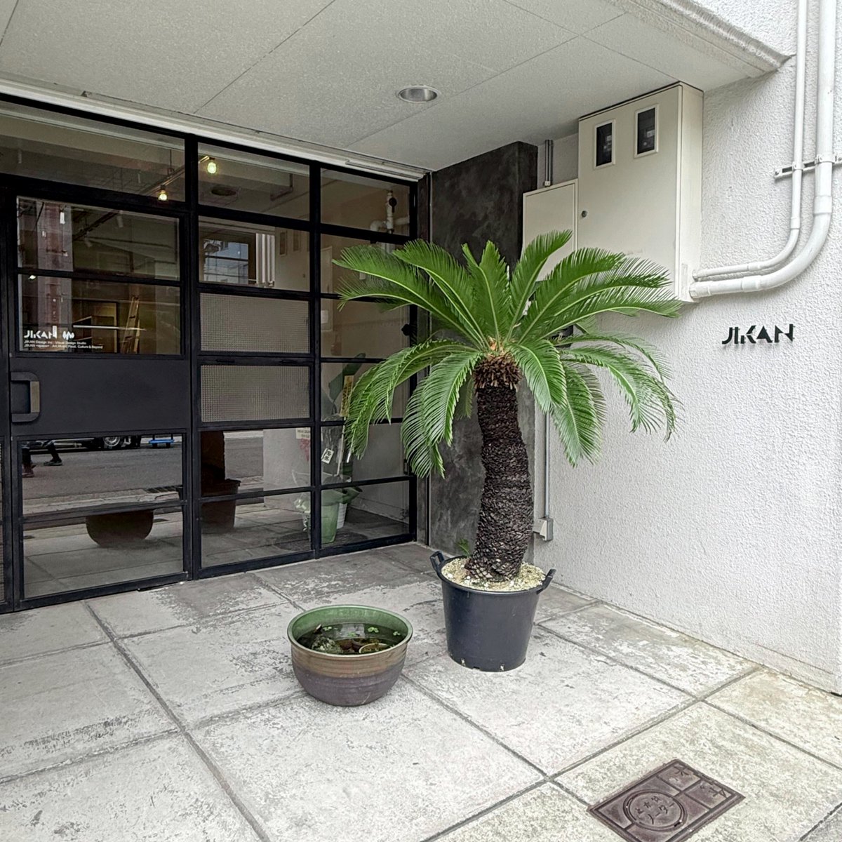 お知らせです！
新事務所の完成もようやく見えてきましたので、
2025/10/24(金)、25(土)の2daysに分けて、
パーティ&amp;ライブ開催いたします🌟

【JIKAN OPENING EVENT -Party &amp; Live-】
詳細はぞくぞく投稿していきます！