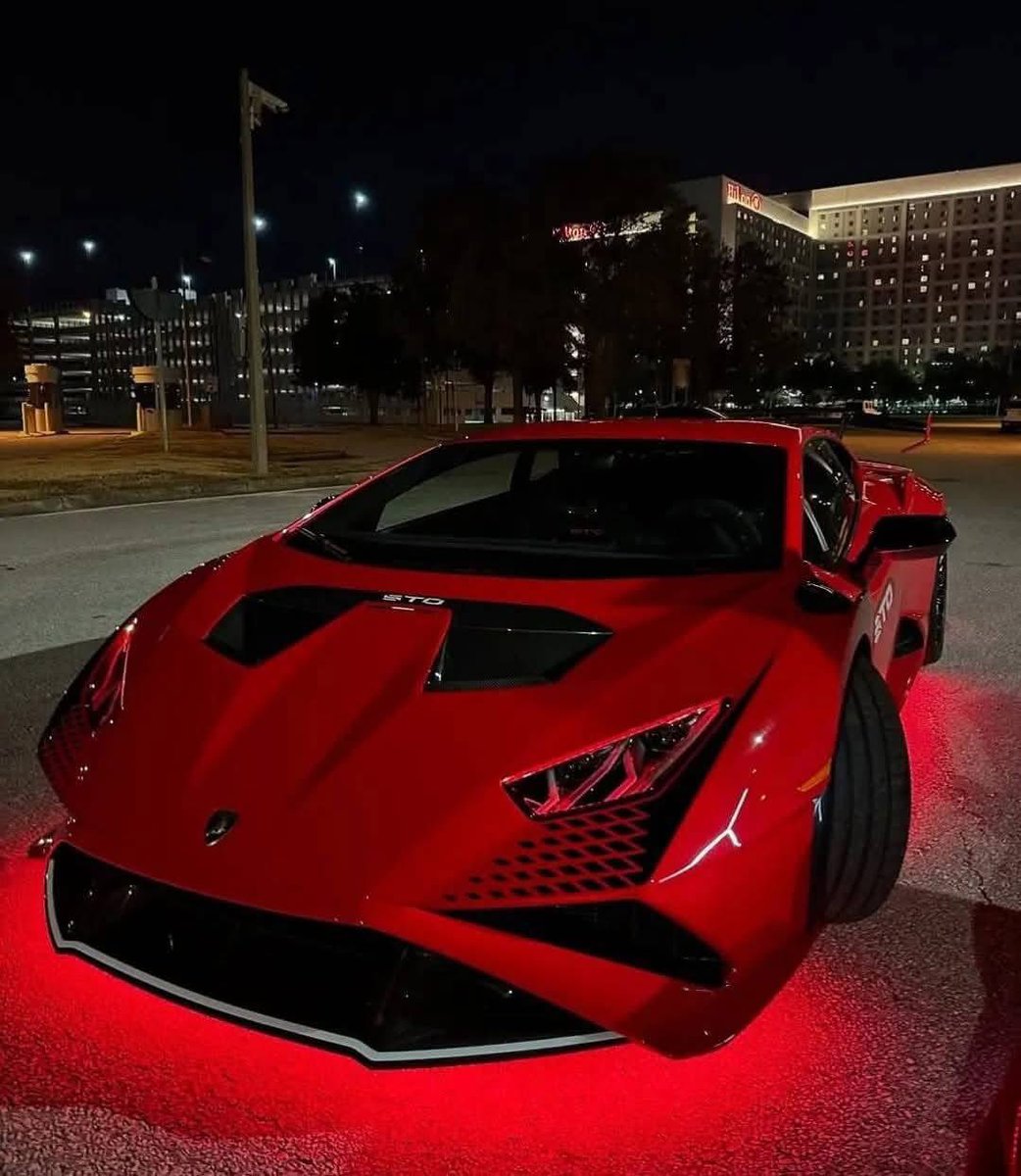 Revuelto × Huracan STO ❤️❤️🌃
