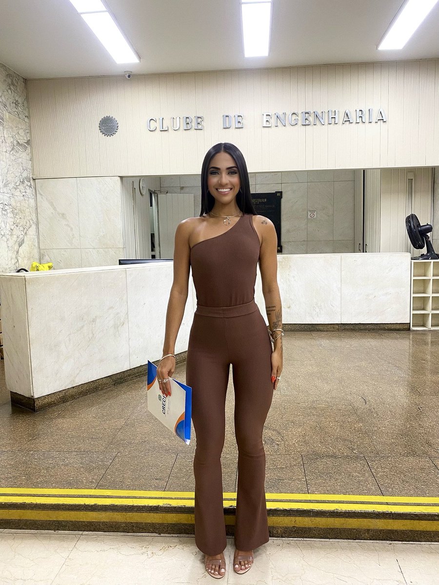 aceitando ou não, a gabis tá formada✨🫵🏽👩🏽‍🎓💫🪐🤎🙏🏾