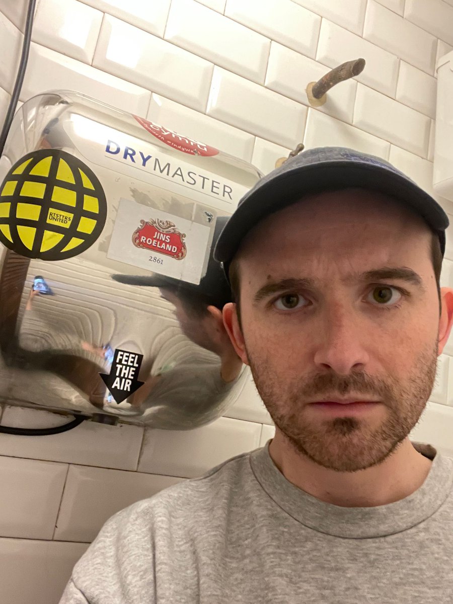 This month's Radio Dé-coll/Age is a guest mix by Duncan Harrison, head honcho of Brighton-based label and mail-order, adhuman. Tune in Wednesday 8pm - 9pm at eist.radio to hear a collection of tracks from past, present and future adhuman releases.