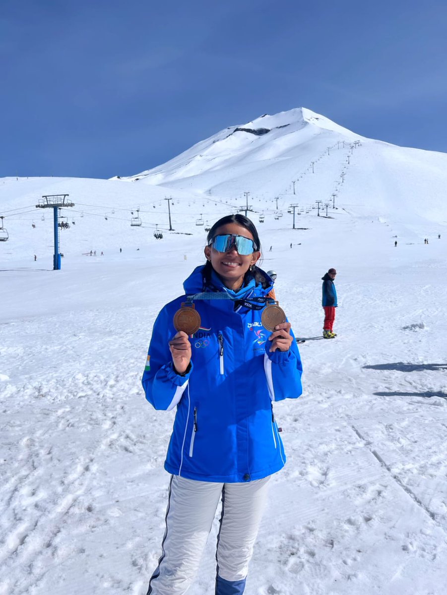 Tejasvi_Surya's tweet image. Congratulating Bhavani Thekkada Nanjunda for her two bronze medals in Winter Sports at the South America Cross-Country Skiing FIS Competition held in Corralco, Chile. 

Bhavani secured the bronze medals in the 5 km Distance Race and the 1.3 km Sprint Race. The Coorg-native became…