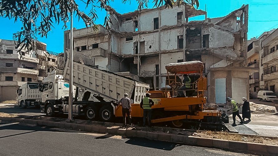 Erfan_A_Ali's tweet photo. Under 'The Project for the Improvement of the Living Conditions in the Informal Settlements in Aleppo and Homs', @UNHabitatSyria  with @UNMAS  support and @JapanGov  🇯🇵 funding removed 14,000 m³ debris in Bayada, restoring safe access for 30,000 residents
#JapanGov #EOJSyria https://t.co/VarztjZjfX