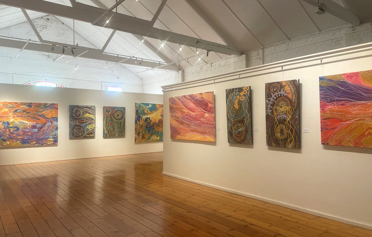JapingkaGallery's tweet photo. Great to have hosted the Salt Lake Country exhibition with works by Jackie Wirramanda and Janice Stanley, now wrapping up  https://t.co/E7vIfSgf0L Gallery hours: Mon/Fri 10-5, Sat/Sun 12-5 #contemporaryart #AboriginalArt #JapingkaGallery #indigenous https://t.co/942E56G366