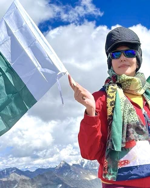 ZubairSheikhPSP's tweet image. Historic milestone! 🇵🇰 Women’s Expedition Team successfully summited Bari La Peak (5,400m). Incredible women from across Pakistan came together for this achievement. Huge congratulations to the team . #AlpineClub #Pakistan
