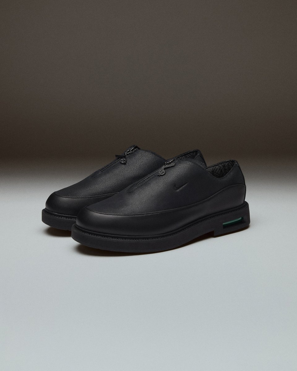 OFFICIEL ! Air Afrique x Nike Air Max RK61 👀🔥

2 paires qui rendent homage à l'aviation et le fait de rentrer à la maison bien habillé 

📅: 9 Octobre

💶: 200€