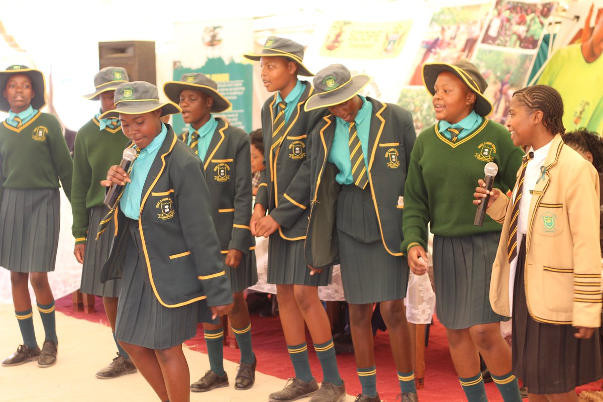 SCOPEZIM's tweet photo. Strengthening Schools, Celebrating Culture!
The sensitisation meeting at Seke 3 High School, Chitungwiza, brought together schools from Harare and Murombedzi. Together, we are nurturing knowledge, culture, and resilience in our schools and communities.
#GreenSchools  #Agroecology https://t.co/XGXfJosGh4
