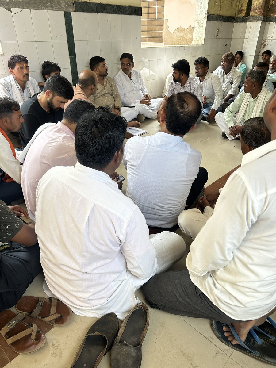 chandusainishp's tweet photo. अन्याय के खिलाफ लड़े हैं लड़ेंगे अगर सरकार व प्रशासन जल्द राजेन्द्र सैनी क साथ न्याय नहीं करती है तो हम मुख्यमंत्री हाऊस कूच करेंगे !!
@BhajanlalBjp @RajCMO @PoliceRajasthan @DausaPolice @ashokgehlot51 https://t.co/74uBtQXmkB