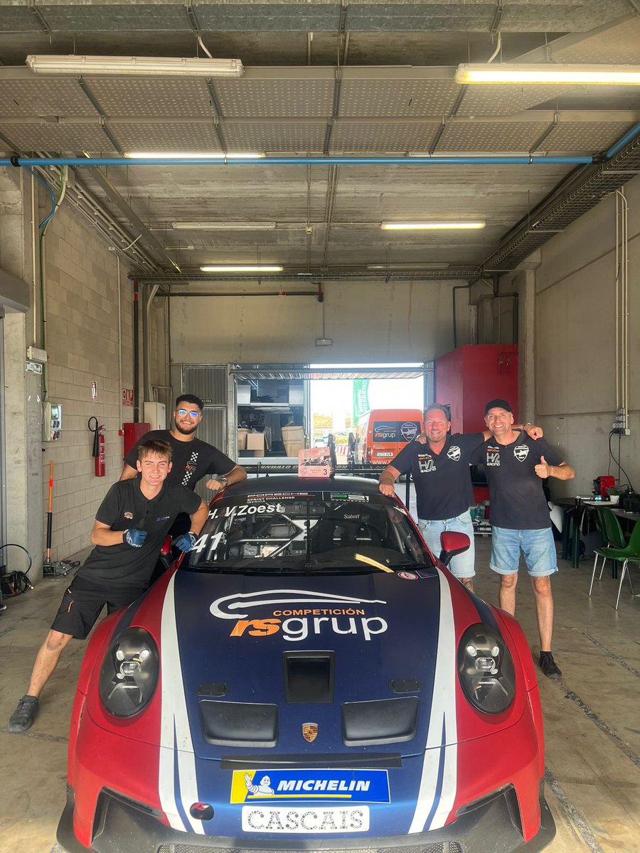 h_zoest3's tweet photo. Porsche Sprint Challenge Ibérica 
P3 🍾🏆🎉🎉🤪 @ circuito de los Arcos Navarra https://t.co/TD0nYGEtZW