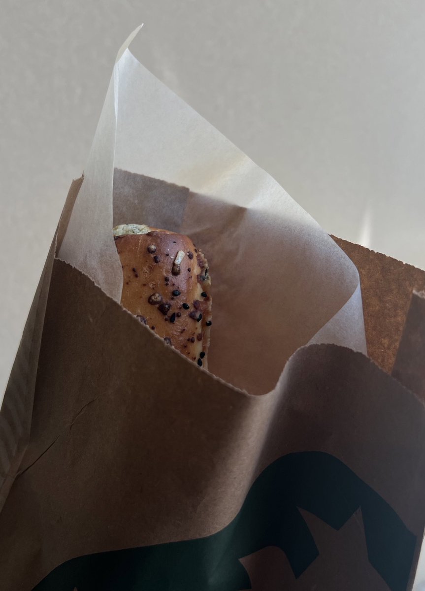 عشوائيات ولكن مشاعرها مو عادية ❣️