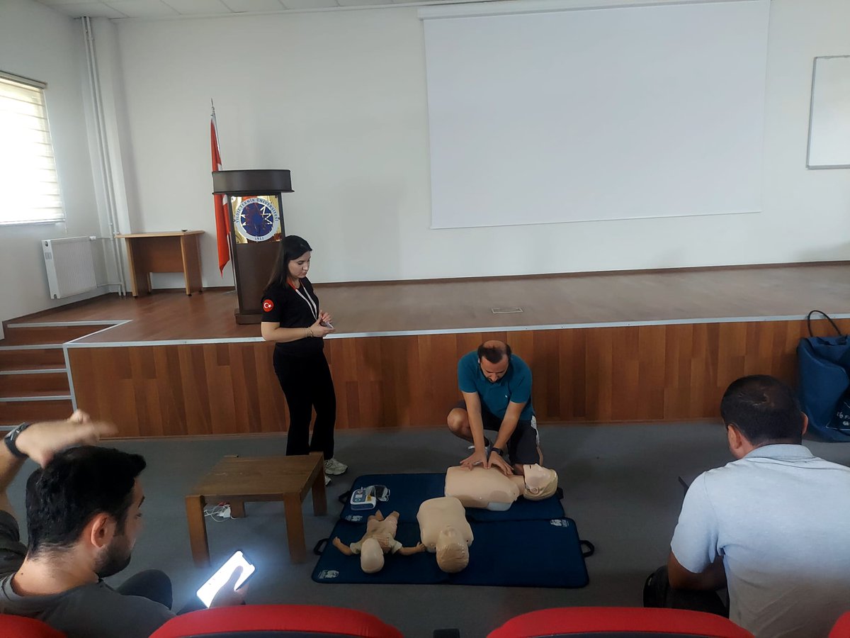 YTUISG's tweet photo. İSG Koordinatörlüğümüz tarafından düzenlenen 4 Eylül 2025 tarihli ilkyardım yenileme eğitimimiz. #İSGdeLiderYTÜ
@KipcakSeyhun @profhuseyin https://t.co/oYDBatJ2kS