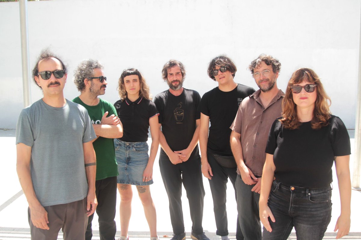 DURRUTI, T'ESTIMO
Divendres es presenta al <a href="/MercatMusicaVic/">MMVV</a> el musical de la Companyia les Solidàries sobre la vida i miracles del mític lluitador anarquista. Avui n'avancen un primer tema a plataformes: "Convé Negar-ho Tot (un cop més)" orcd.co/durruticnt