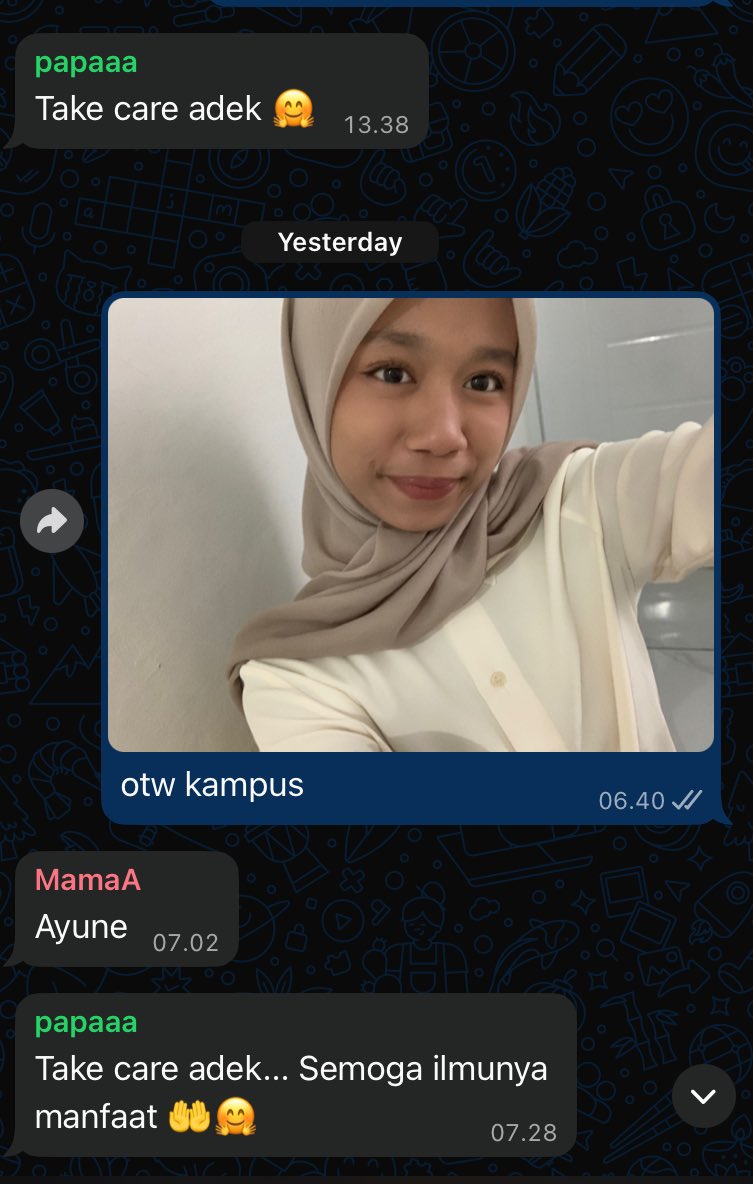 cravingnoo's tweet photo. my parents everytime i send them a pic of mine otw to campus 🙁💓 https://t.co/p8gp55Y4Od