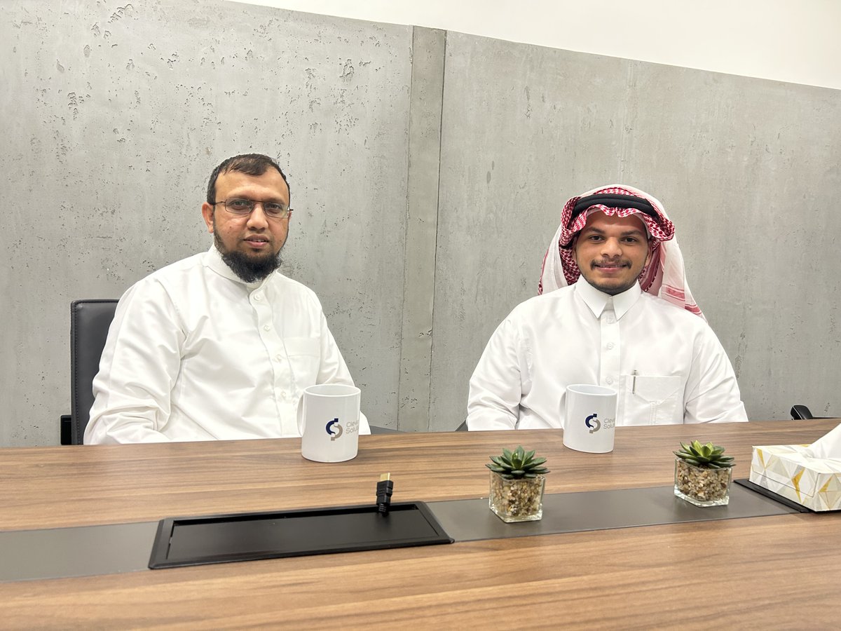 AbdullahBamuf's tweet photo. يصادف اليوم مرور شهر على بدء رحلتي كمهندس تكنولوجيا معلومات في Clever Solutions Company بالرياض.

كان هذا الشهر الأول حافلاً بفرص التعلم والتحديات، وممتن للغاية للدعم والتوجيه الذي تلقيته. شكر خاص للمهندس عبدالرحيم، على قيادته وتشجيعه طوال هذه الرحلة.

.
.
.

#IT
#EngineersDay https://t.co/0EKWQeIK96