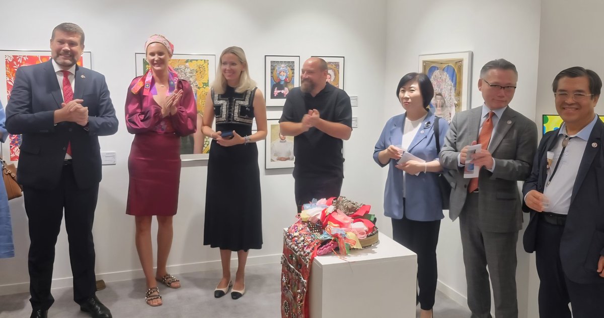 M.Repovsky tweet media