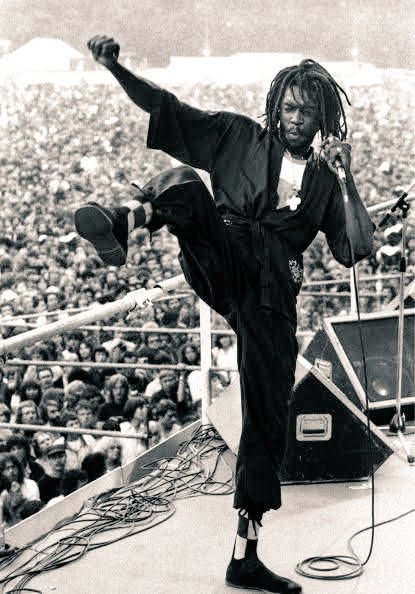 mccorry_innoh's tweet photo. "I've got to pick myself up, dust myself off, and start all over again."
      ➖ Peter Tosh https://t.co/zQ7Zrd1fK2