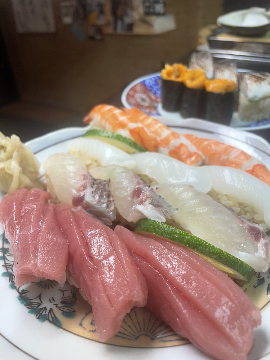 ぉかままち二郎 間借り営業中『公式』 (@ameyokojiro) on Twitter photo ひまの予感!
by安全地帯
はまぐり焼き2個600円
さんま焼き 600円
さんま刺し 400円
つぶ貝3個 300円
煮魚 銀鱈 500円
㊙️握り 1200円
画像は3人前
<a href="/ameyokojiro/">大衆うお酒場 そうか二郎 『公式』</a> ひまの予感!
by安全地帯
はまぐり焼き2個600円
さんま焼き 600円
さんま刺し 400円
つぶ貝3個 300円
煮魚 銀鱈 500円
㊙️握り 1200円
画像は3人前
<a href="/ameyokojiro/">大衆うお酒場 そうか二郎 『公式』</a>